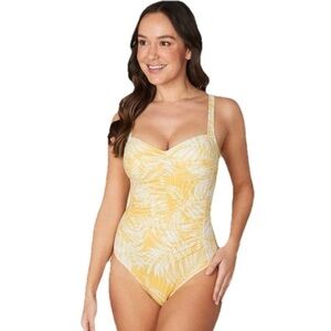 Nip Tuck Women’s 1 Piece Swimsuit Size 8 Venetian Palms Bathing Suit Yellow